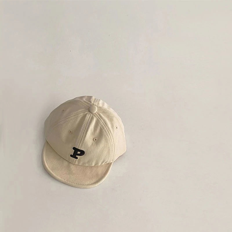 Casquette de baseball avec lettre C