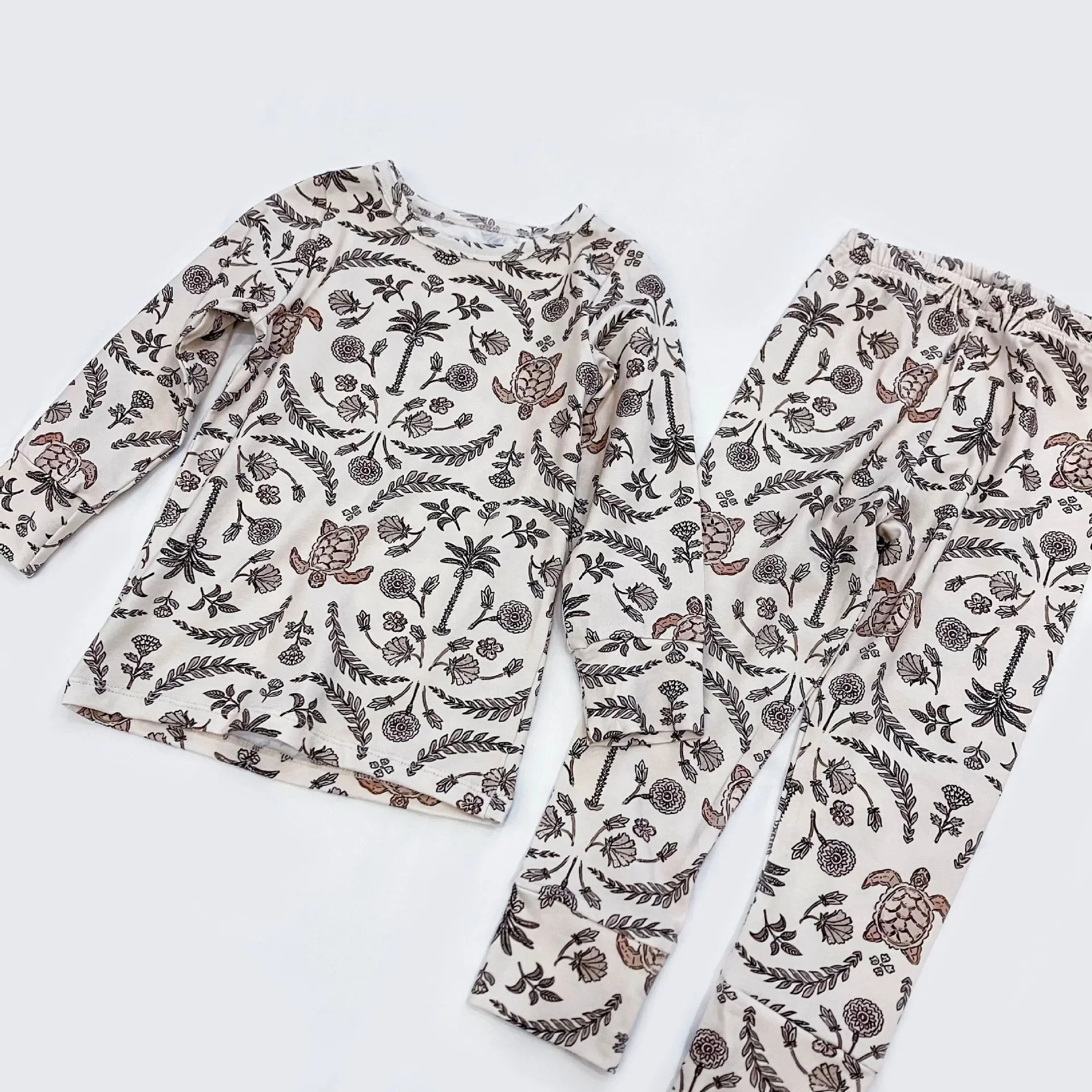 T-shirts + pantalons pyjama