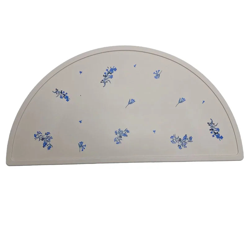 Bavoir en silicone et set de table