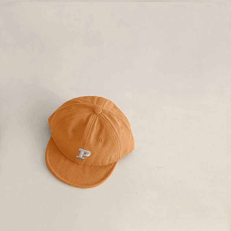 Casquette de baseball avec lettre C